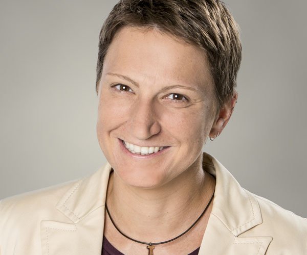 Porträt von Pfarrerin Anke Jarzina