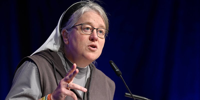 Porträt von Schwester Nicole Grochowina