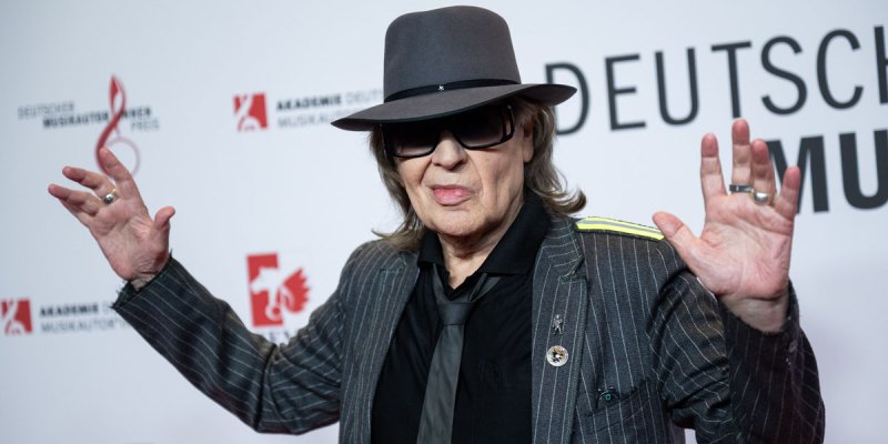 Udo Lindenberg mit Hut und Sonnenbrille
